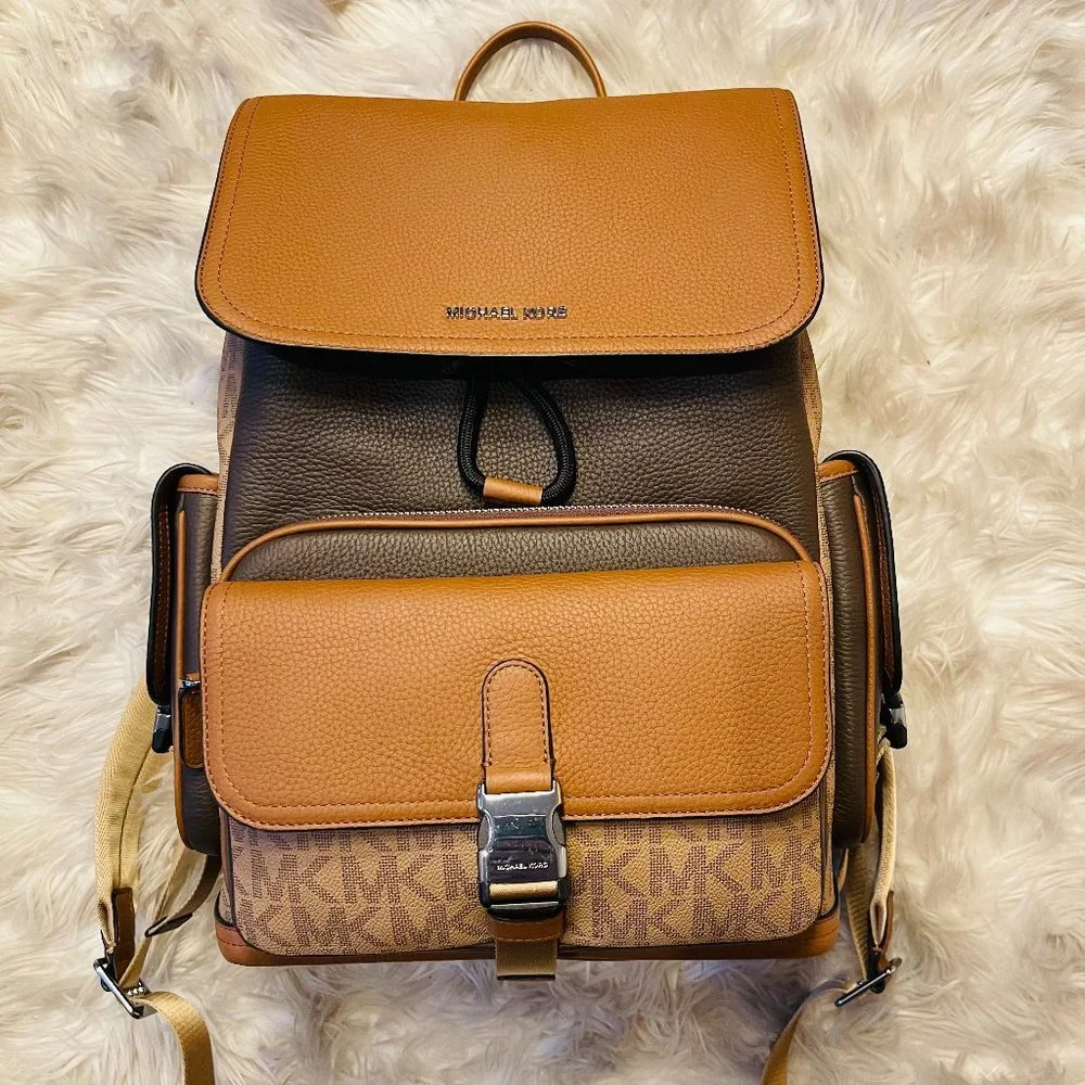 MICHAEL KORS UTILITY RUCKSACK LEATHER BACKPACK - Picture 1 of 10